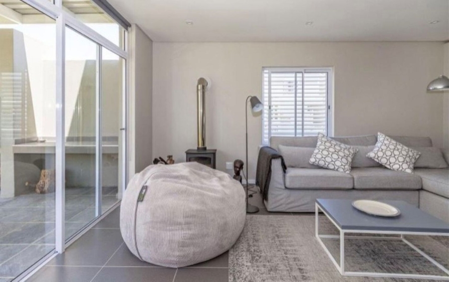 3 Bedroom Property for Sale in Somerset Lakes Western Cape